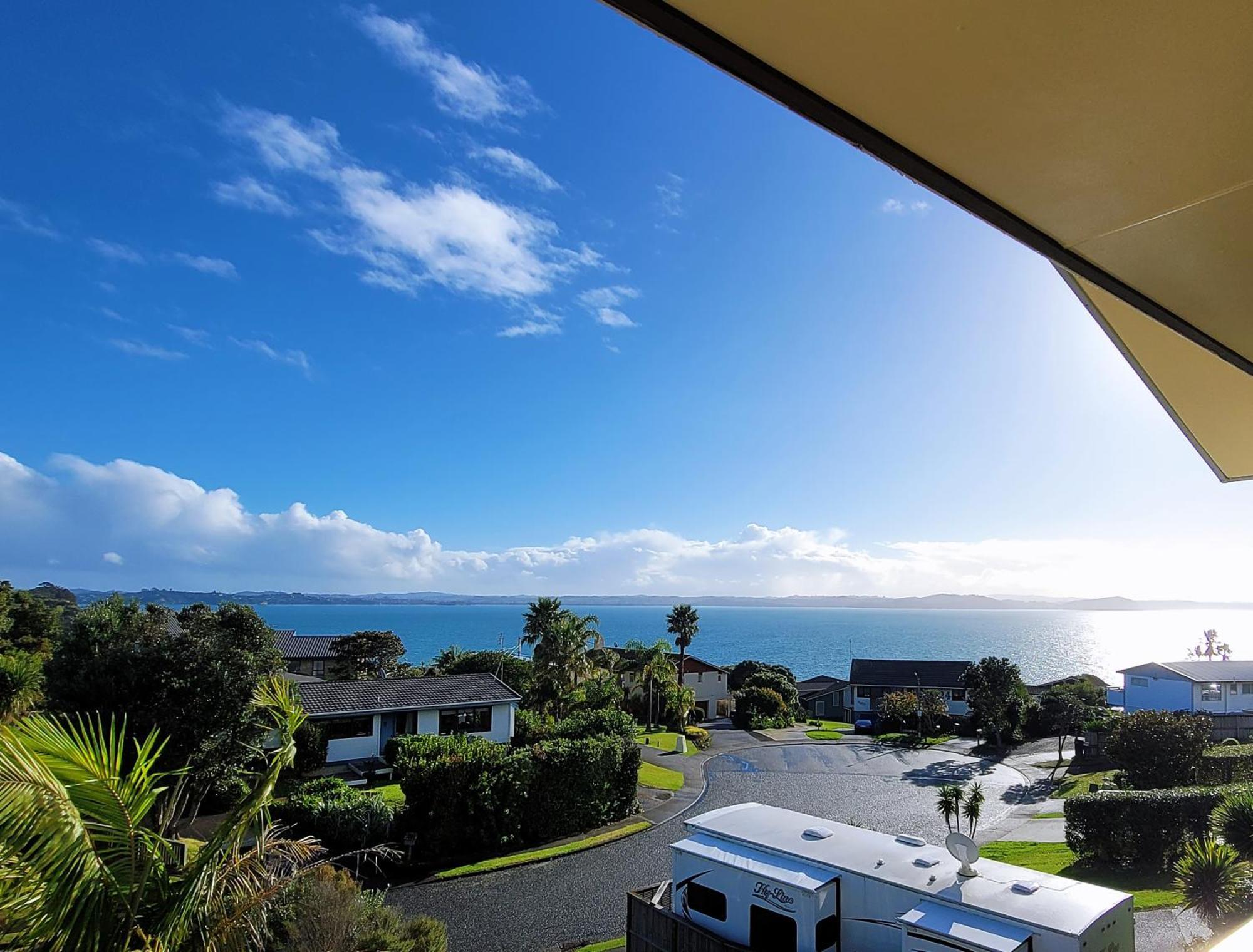 Sea View 5 Bedroom Holiday House Whangaparaoa Exteriör bild