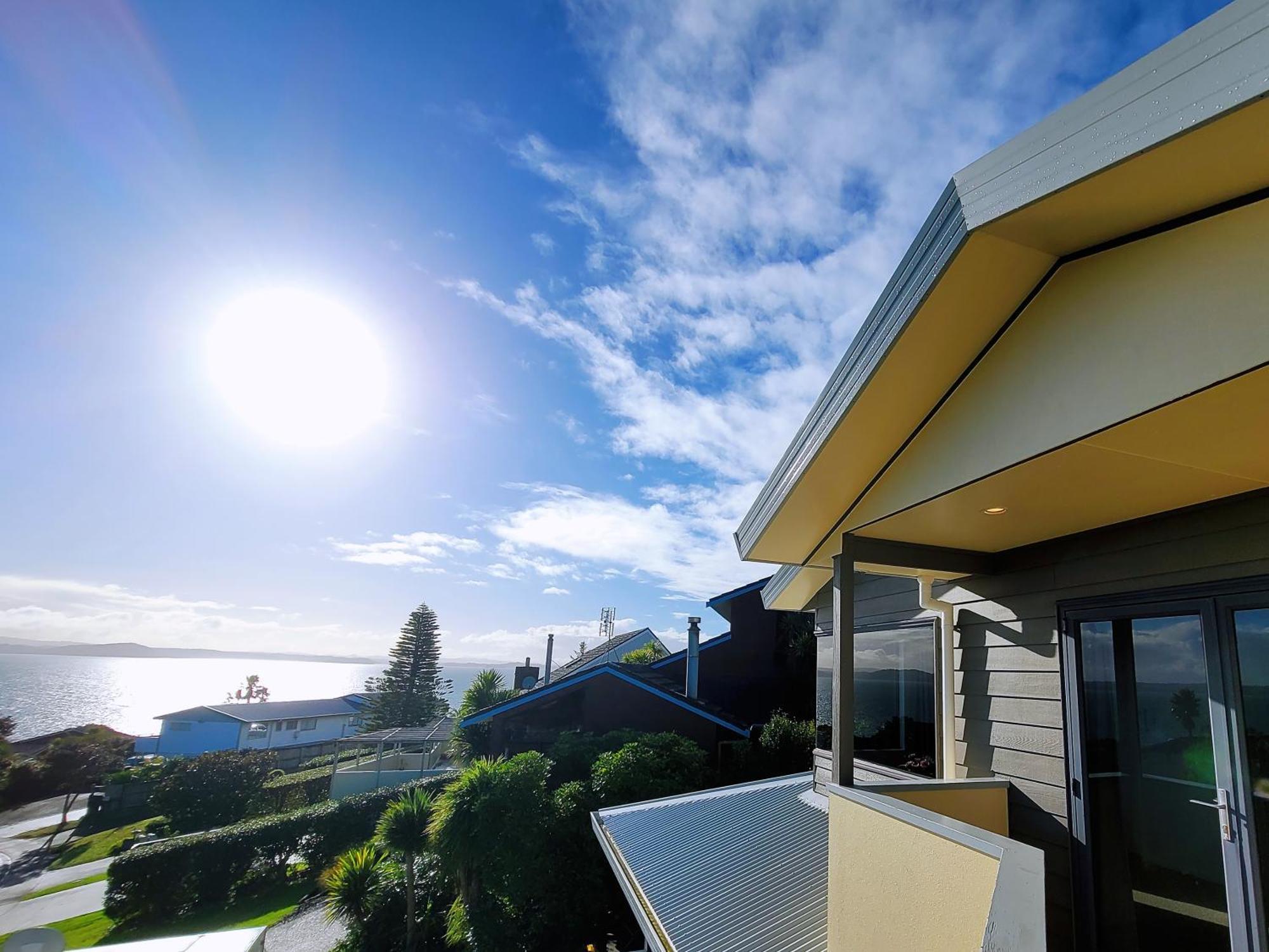 Sea View 5 Bedroom Holiday House Whangaparaoa Exteriör bild