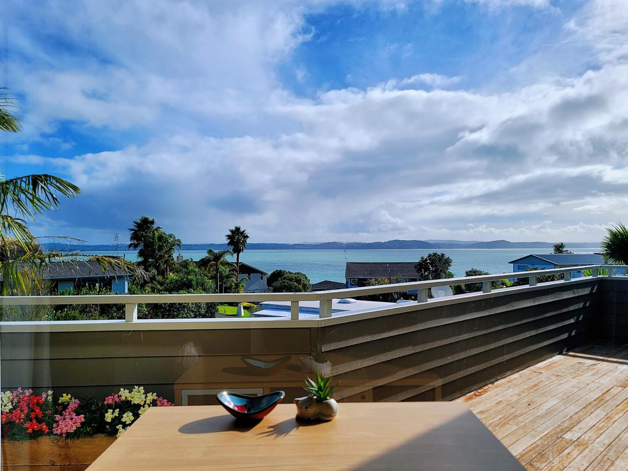 Sea View 5 Bedroom Holiday House Whangaparaoa Exteriör bild